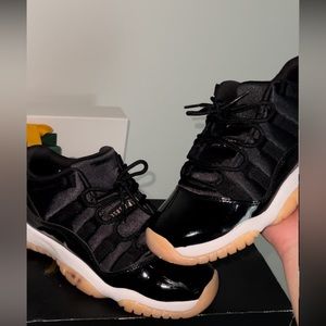 Jordan 11 Low “Bleached Coral”